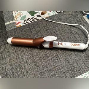 NEW IN BOX: 1.5 inch Rose Gold ConAir Double Ceramic Curling Iron Wand w/ Clamp